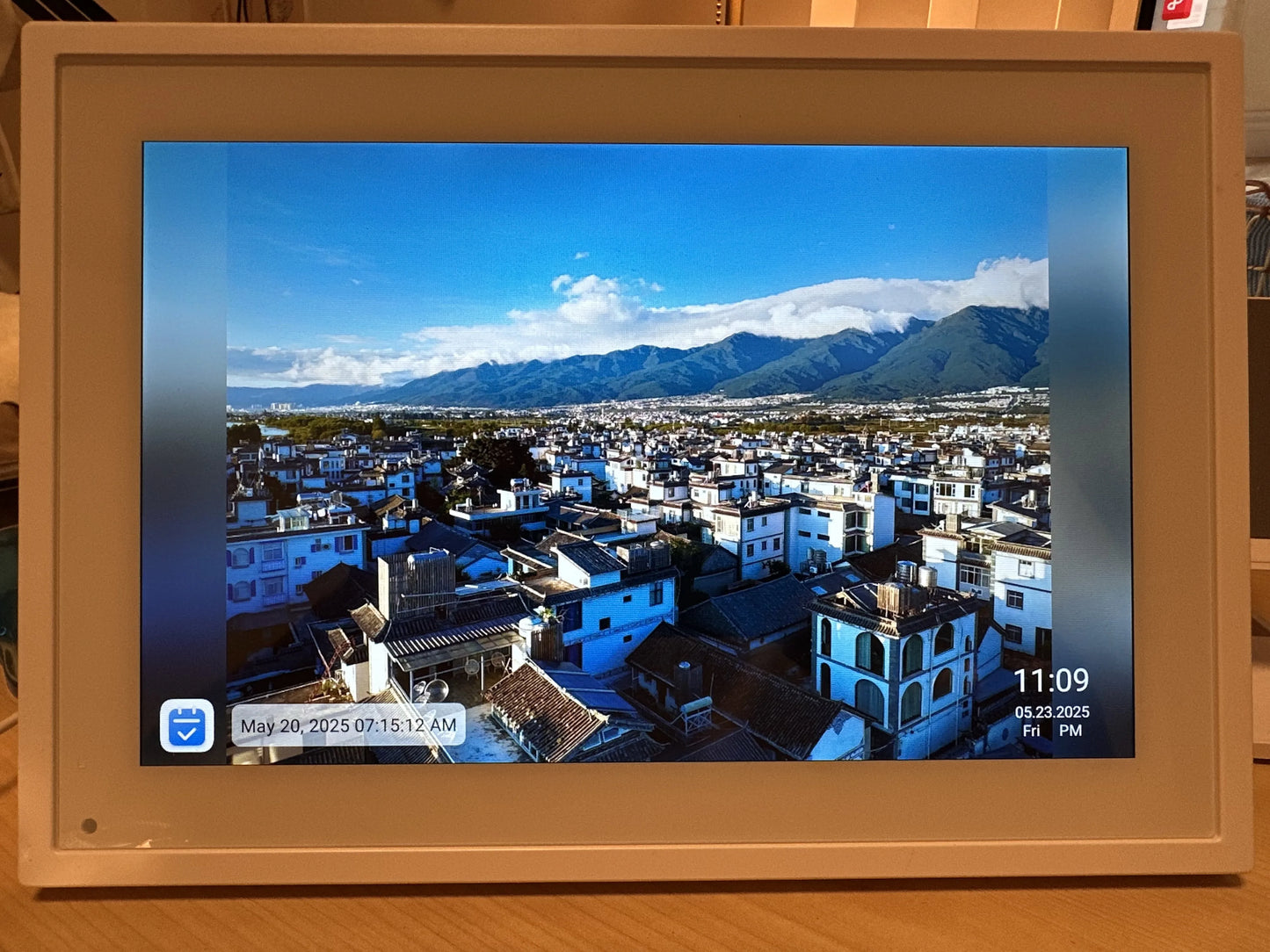 Smart Digital Calendar